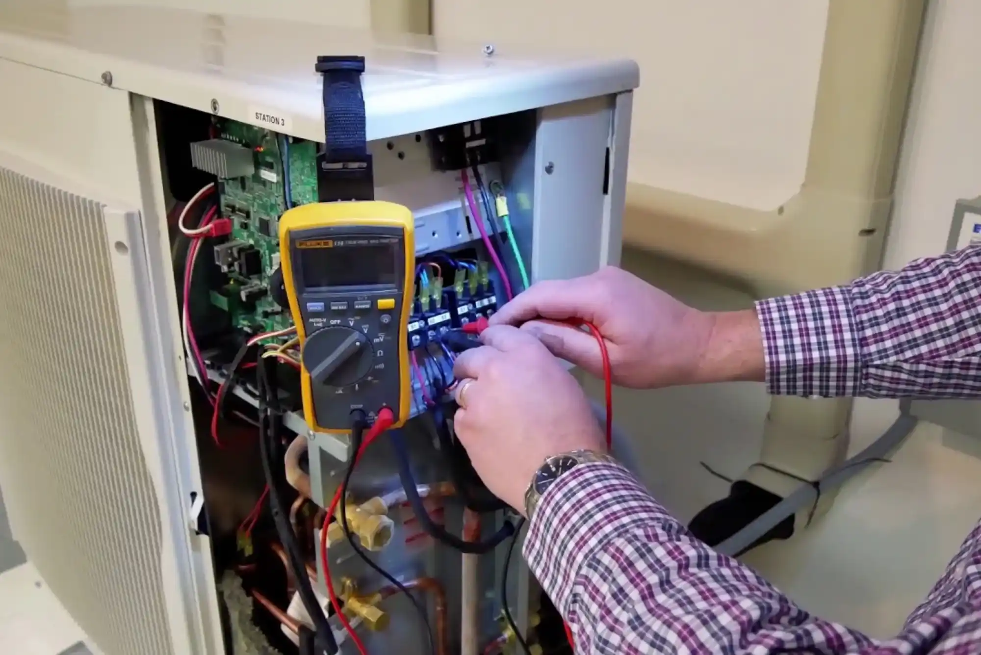 DUCTLESS SPLIT AC SYSTEM REPAIR